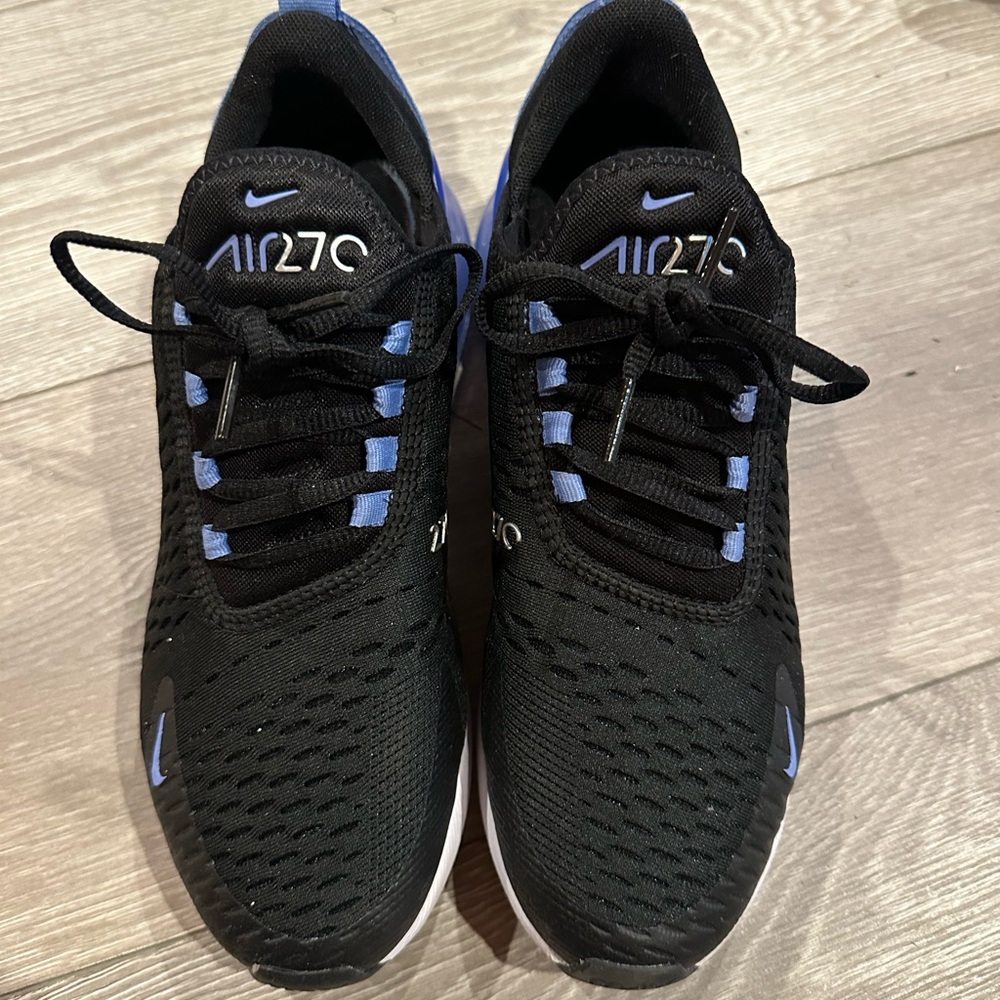 Nike Black and Blue Sneakers with Air Max Cushioning